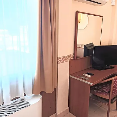 Riviera Hotel Fiumicino