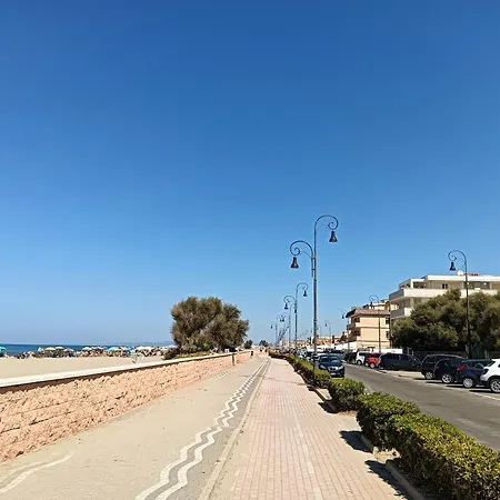 Riviera فندق 3*