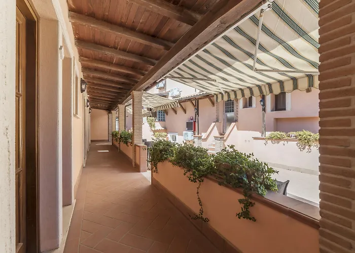 Отель Riviera 3*