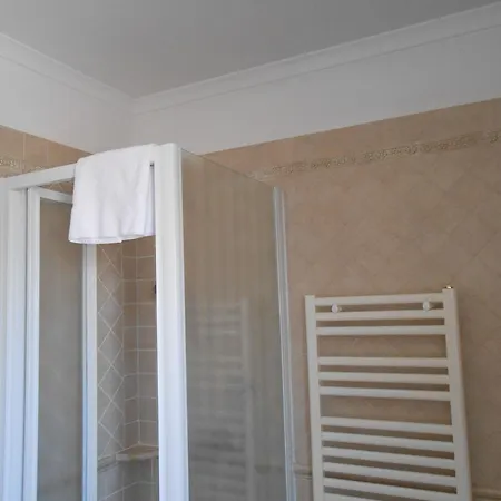Riviera Hotell 3*