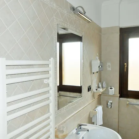 Riviera 3*