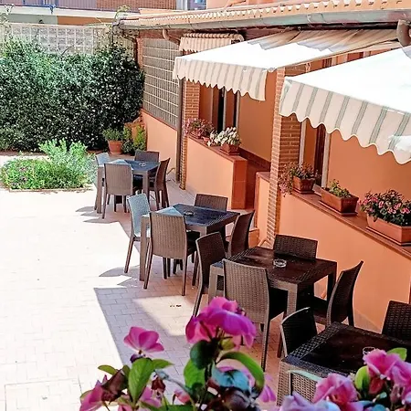 Riviera Hotell