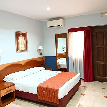 Riviera 3*