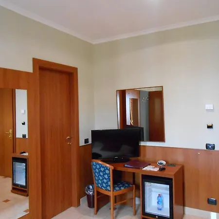 Riviera Hotell 3*